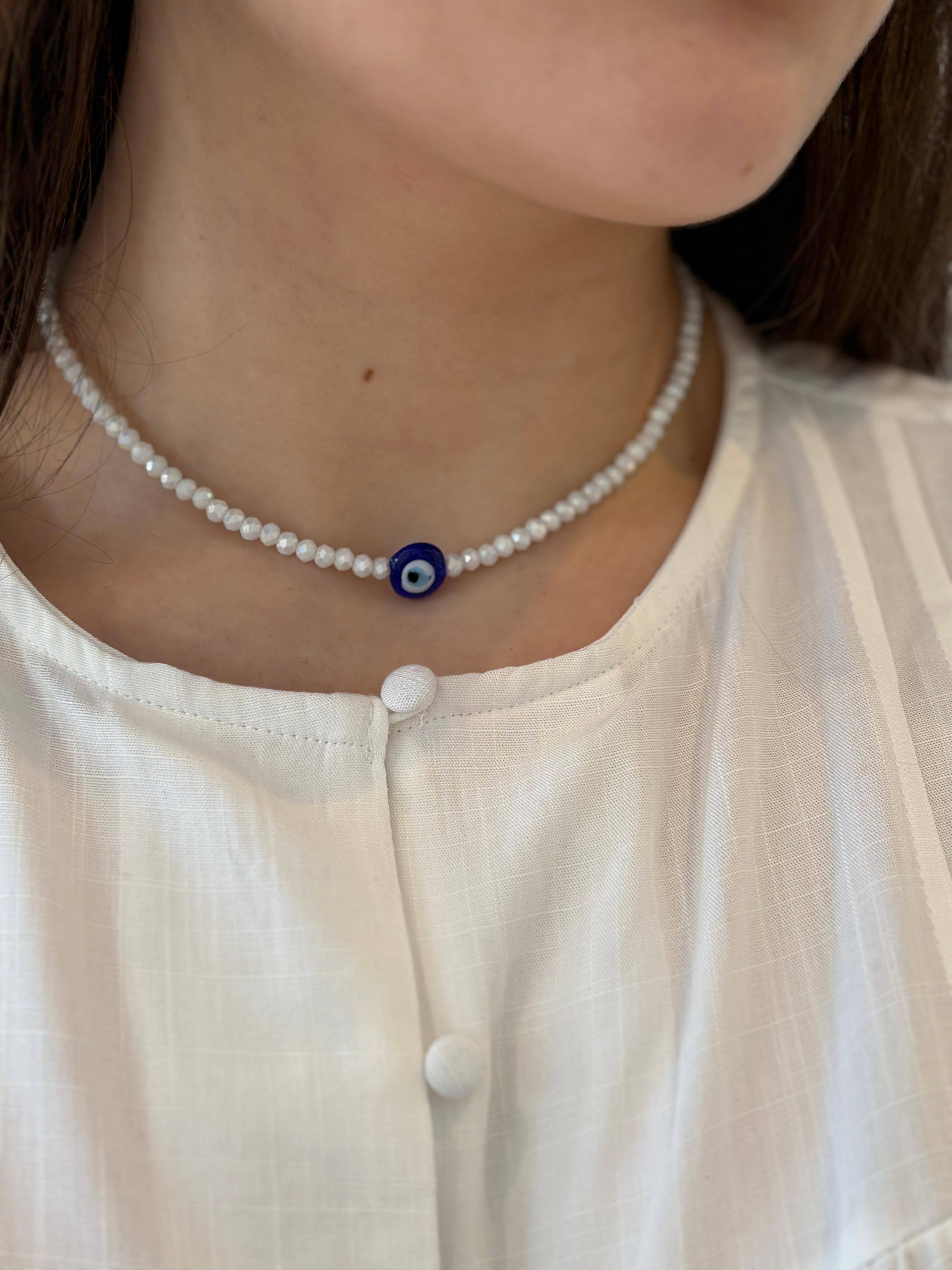 Collar protector
