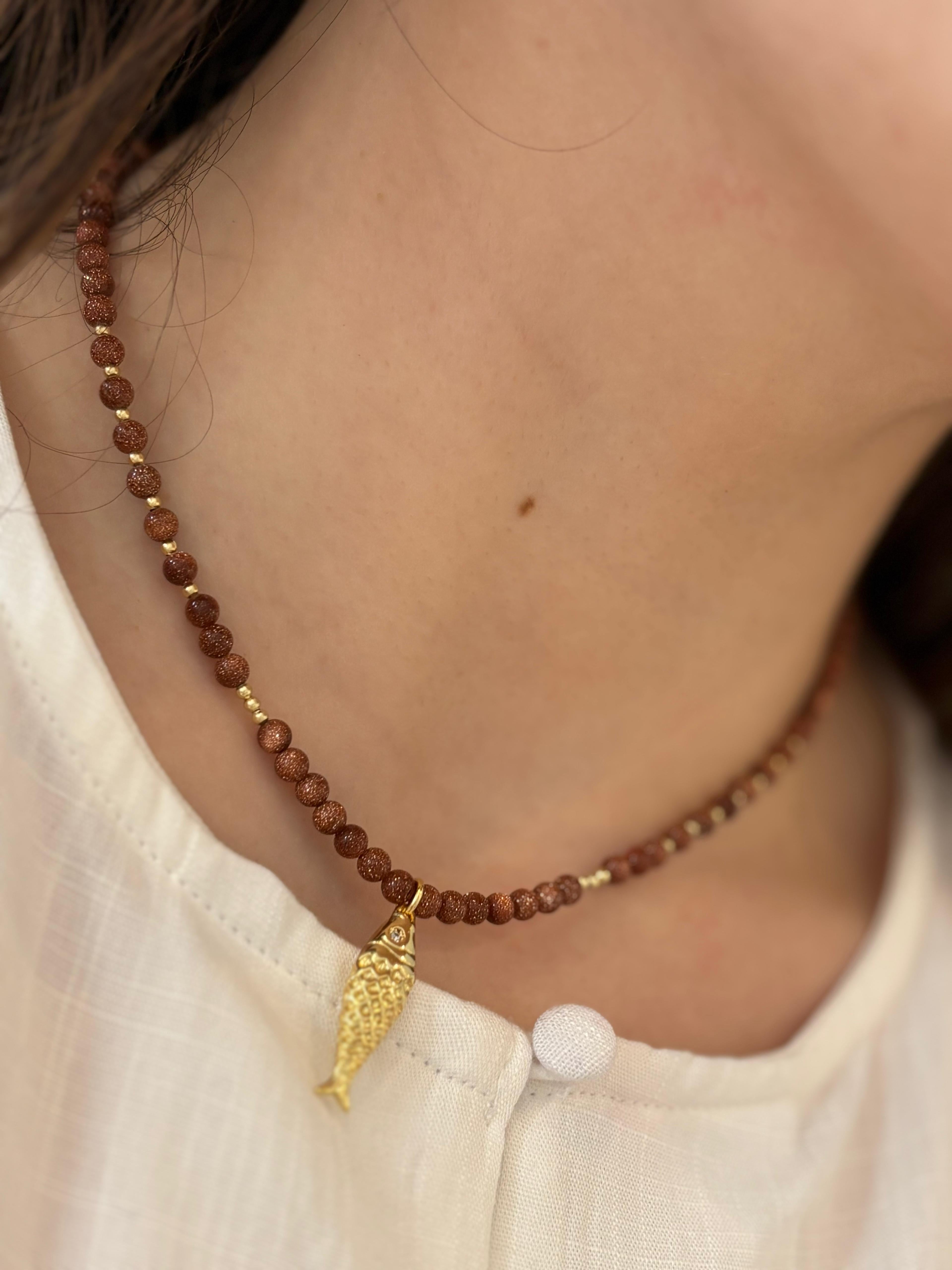Collar pez