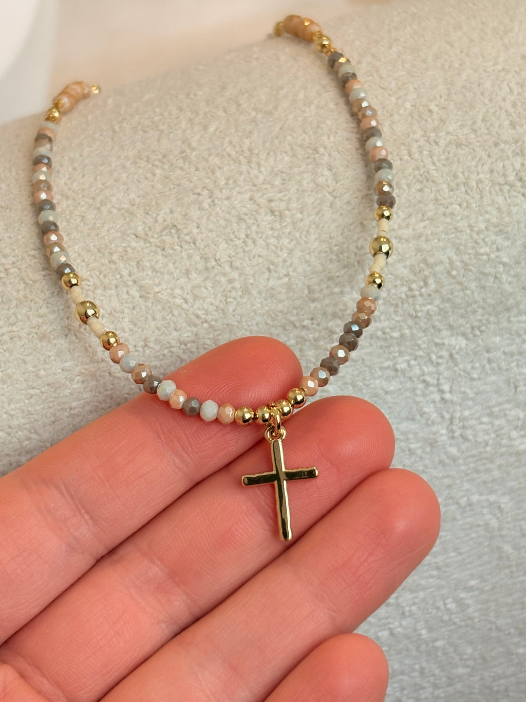 Collar fé